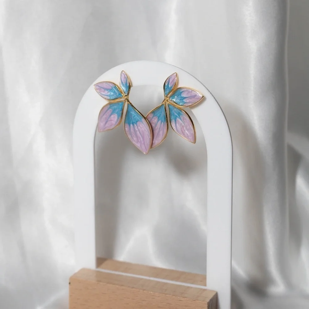 ✨Anthropologie Leana Purple Petal Earrings